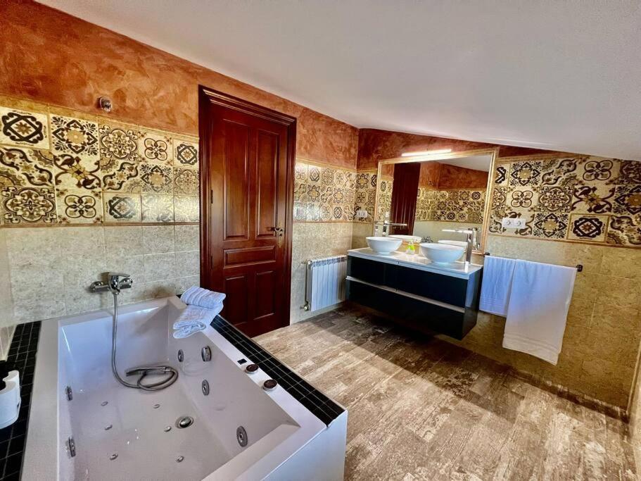 Casa Rural Alfavila Castillo de Locubín 외부 사진
